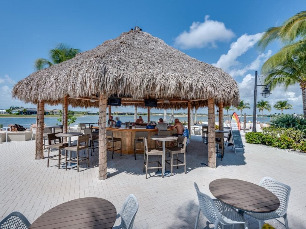 14567 Topsail Dr, Naples, FL 34114-42