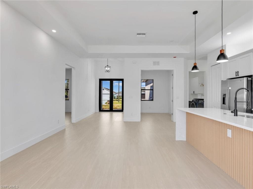 1723 7th Ave, Cape Coral, FL 33993-8