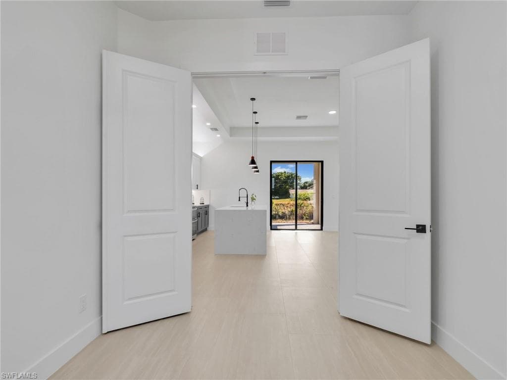 1723 7th Ave, Cape Coral, FL 33993-17