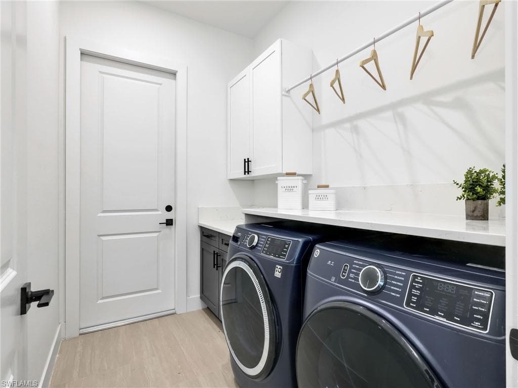 1723 7th Ave, Cape Coral, FL 33993-19