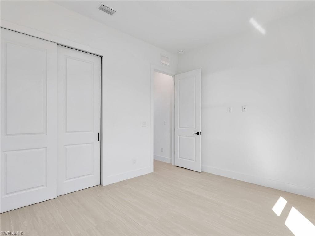 1723 7th Ave, Cape Coral, FL 33993-26