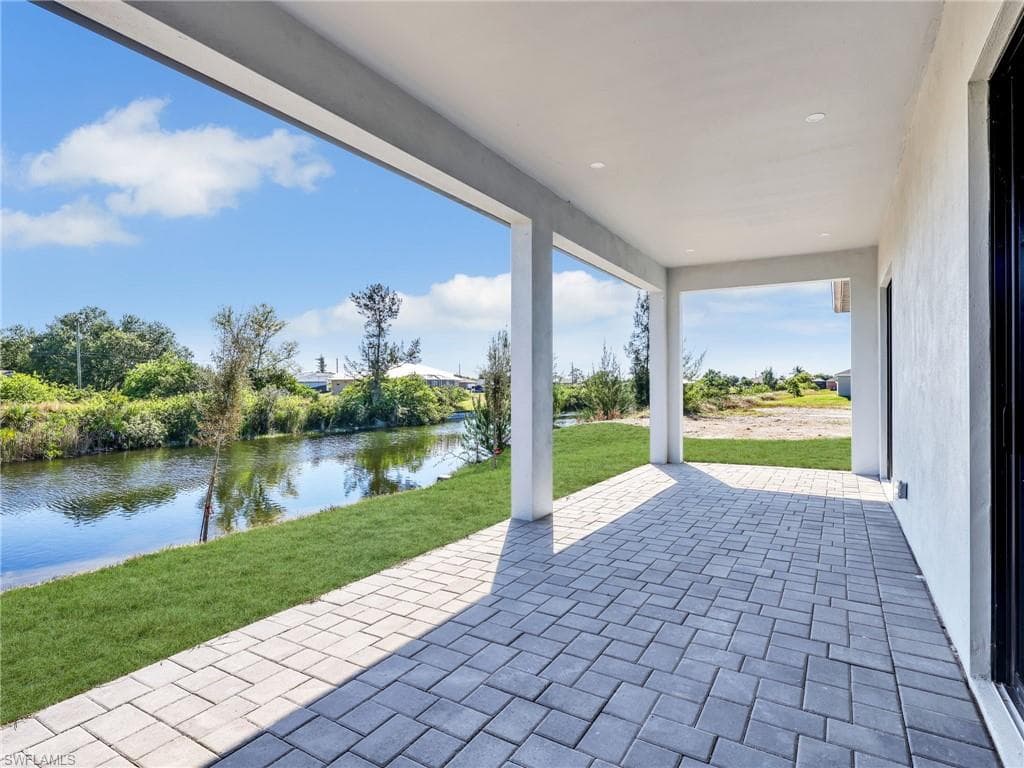 1723 7th Ave, Cape Coral, FL 33993-32