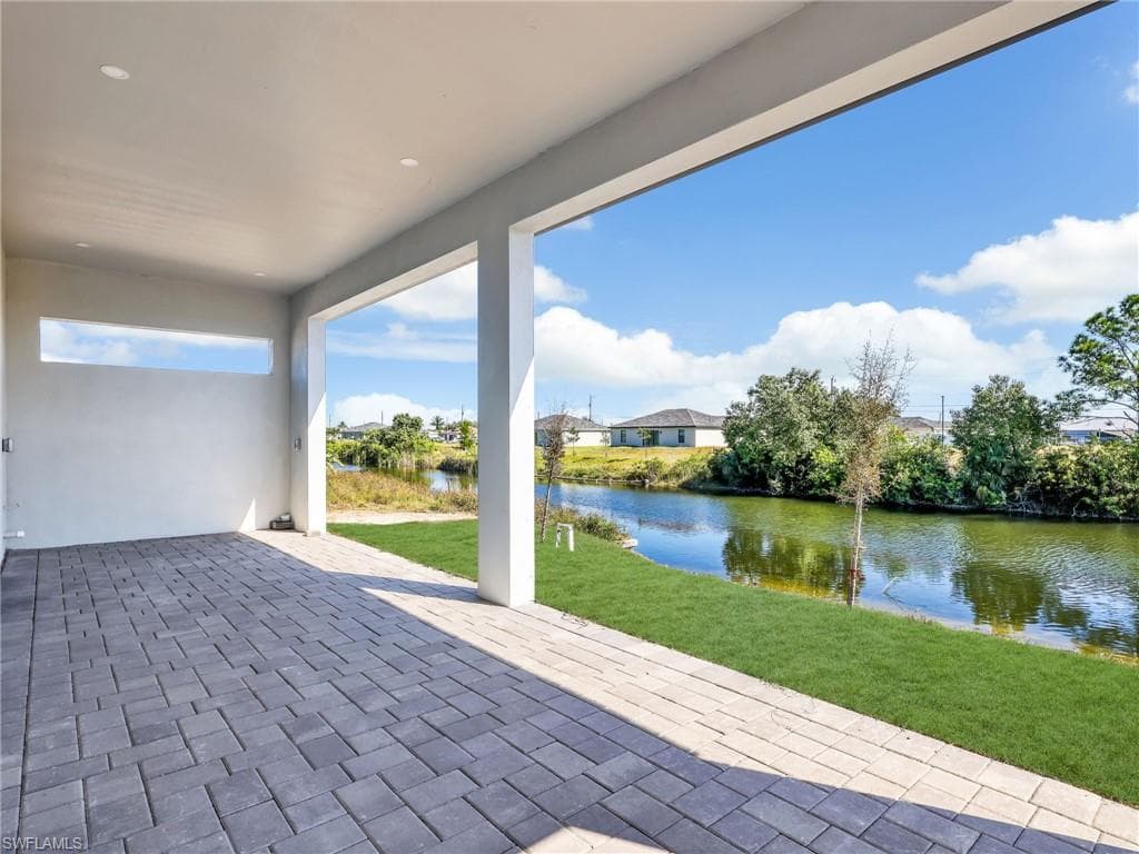 1723 7th Ave, Cape Coral, FL 33993-33