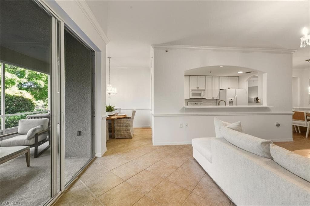 1285 Sweetwater Cv 2101, Naples, FL 34110-11