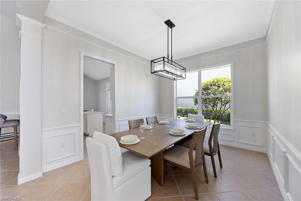 11845 Bramble Ct, Naples, FL 34120-12