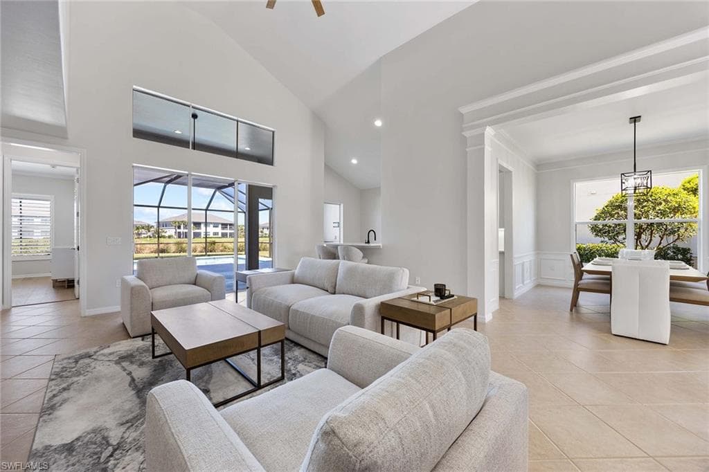 11845 Bramble Ct, Naples, FL 34120-1