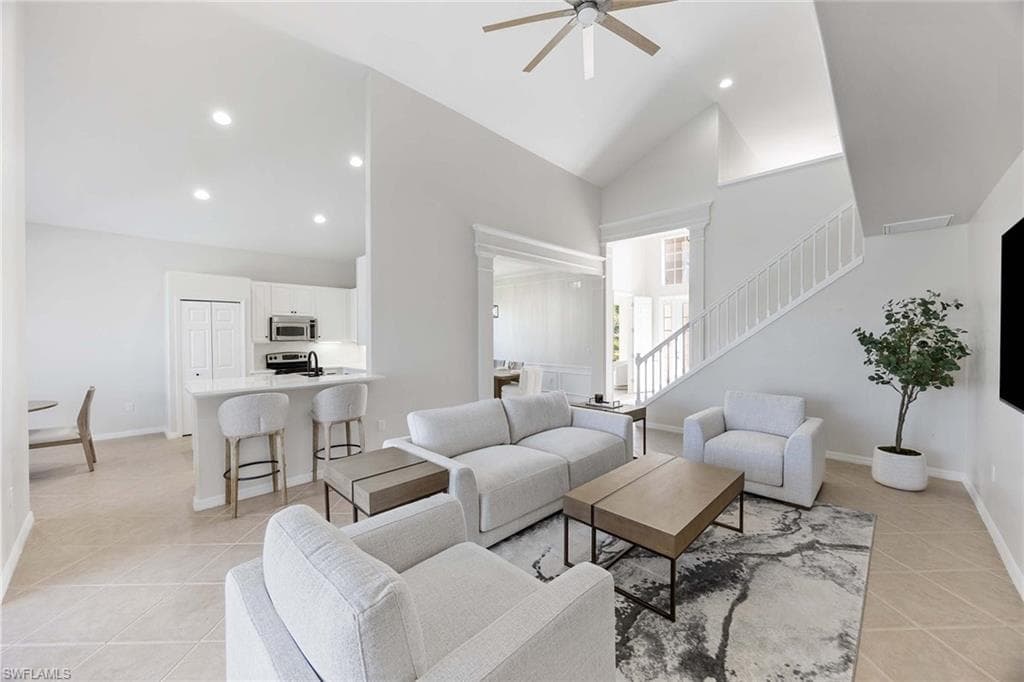 11845 Bramble Ct, Naples, FL 34120-7