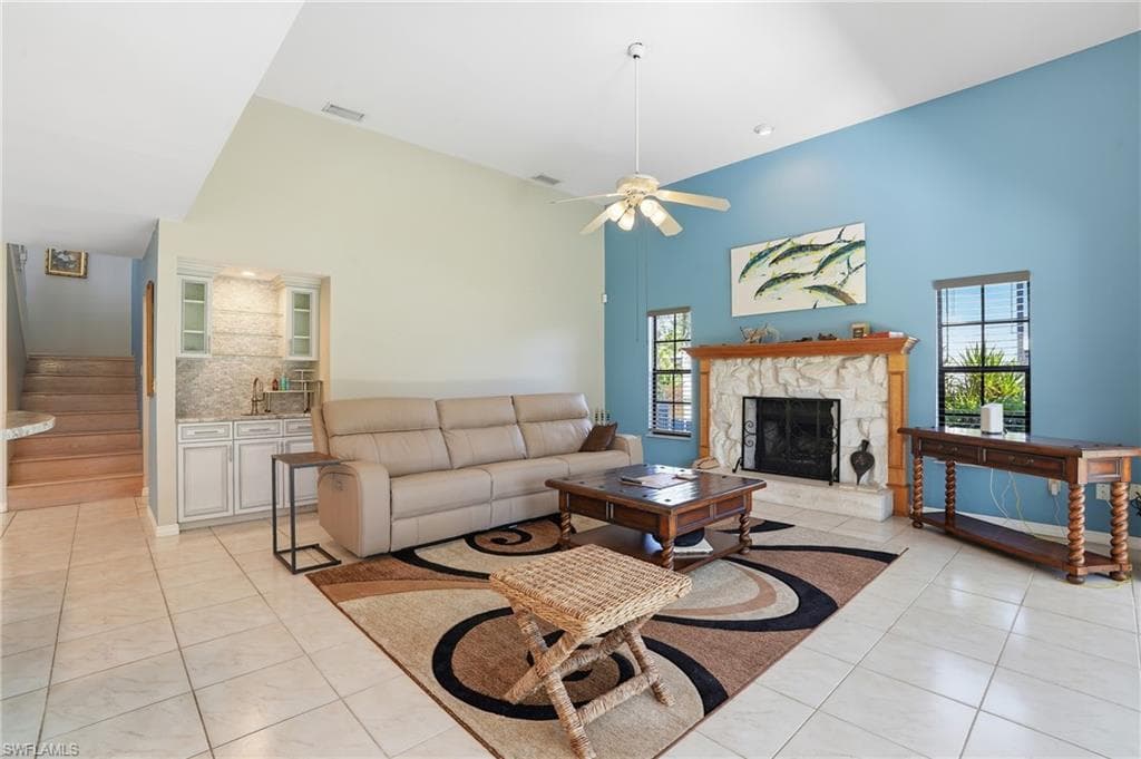 7245 Hendry Creek Dr, Fort Myers, FL 33908-9