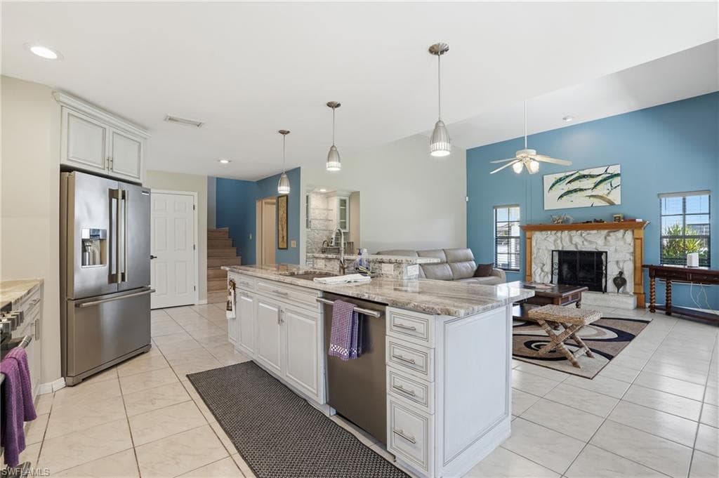 7245 Hendry Creek Dr, Fort Myers, FL 33908-14