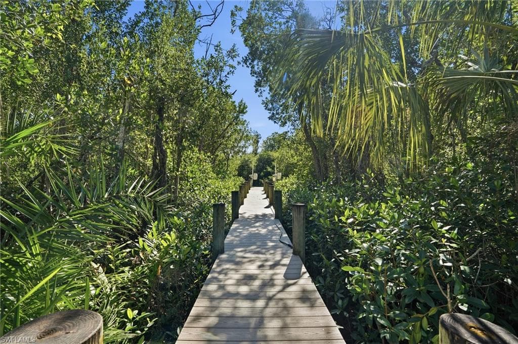 7245 Hendry Creek Dr, Fort Myers, FL 33908-36