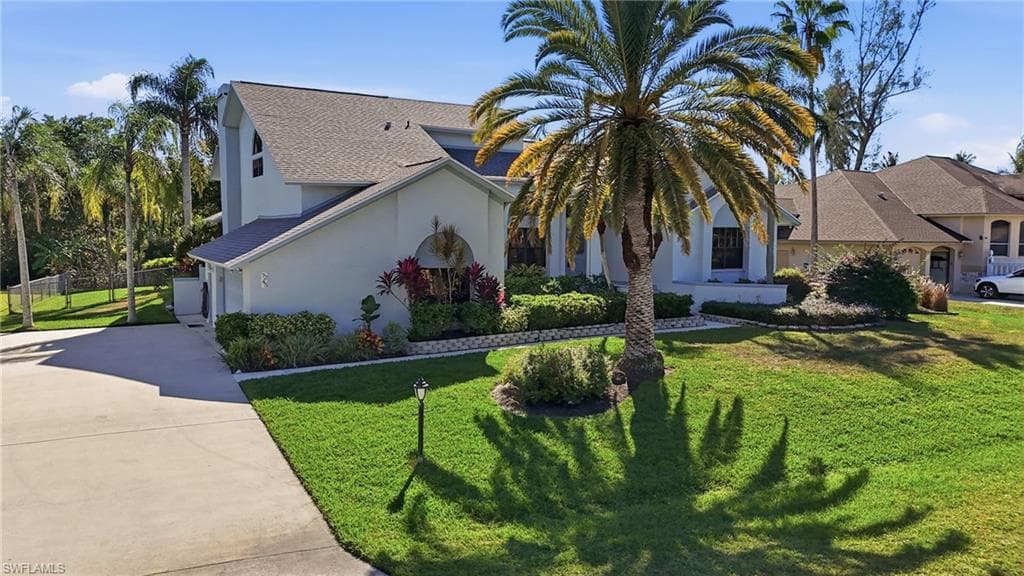 7245 Hendry Creek Dr, Fort Myers, FL 33908-6