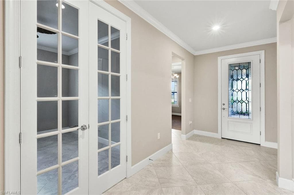 9350 Greyhawk Trl, Naples, FL 34120-10