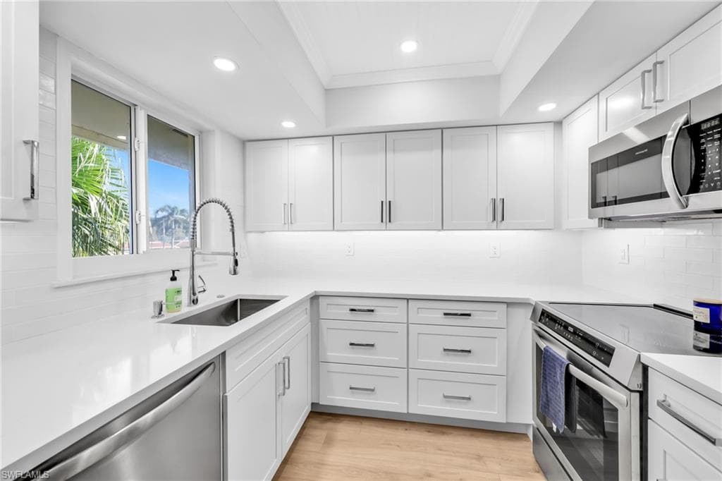 138 Teryl Rd 4-2, Naples, FL 34112-1