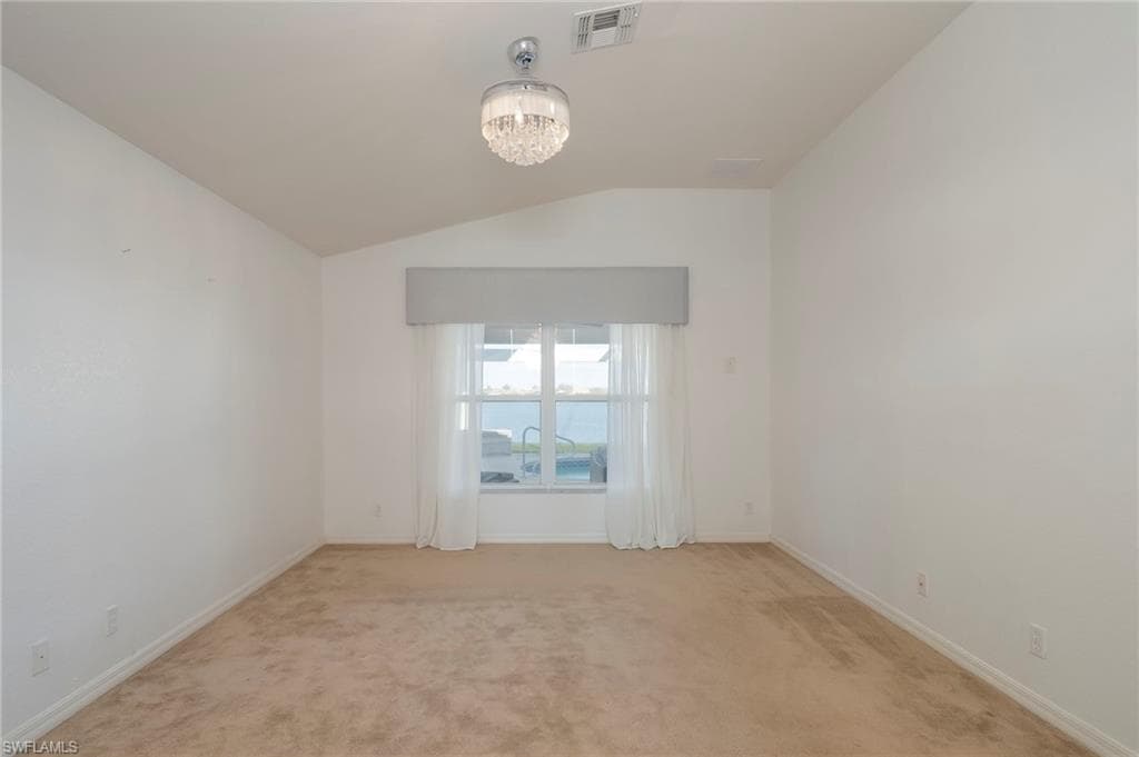 2250 Grove Dr, Naples, FL 34120-18