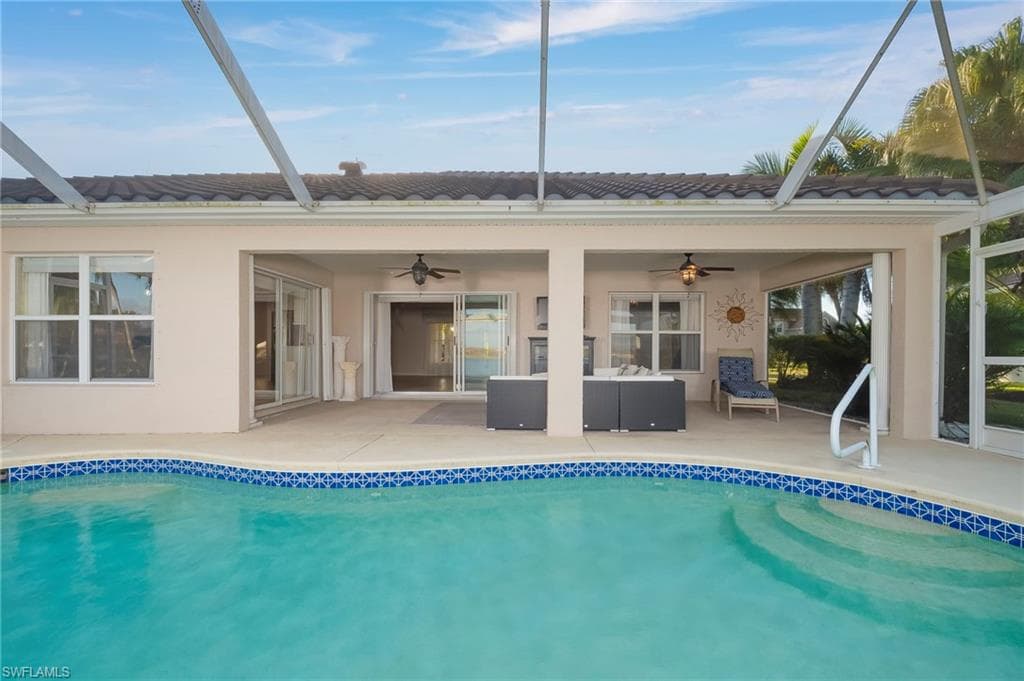 2250 Grove Dr, Naples, FL 34120-32