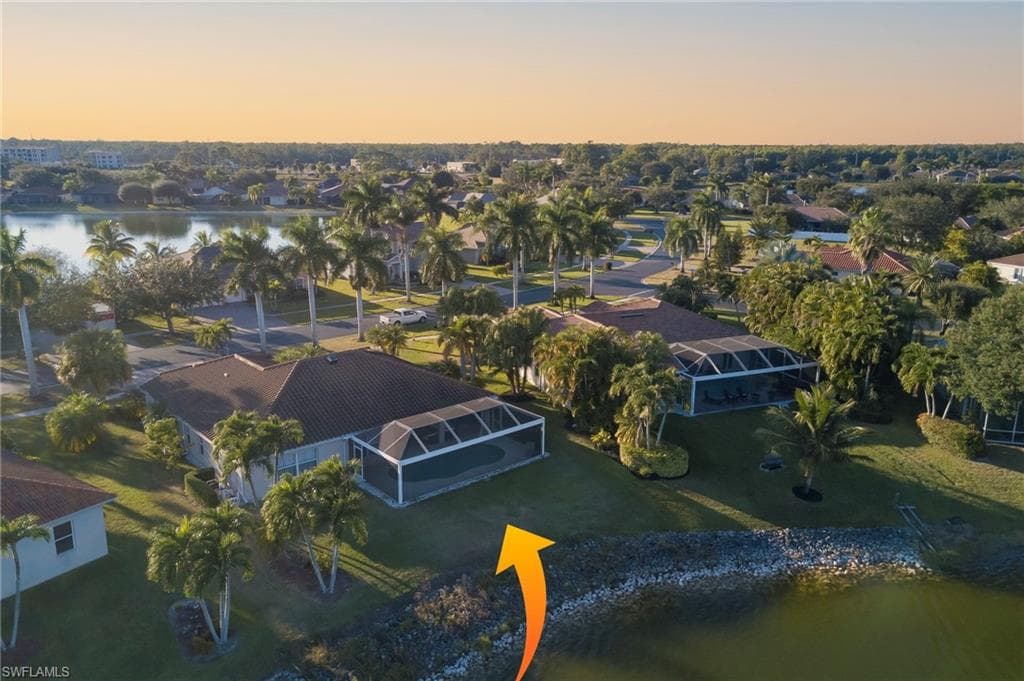 2250 Grove Dr, Naples, FL 34120-36