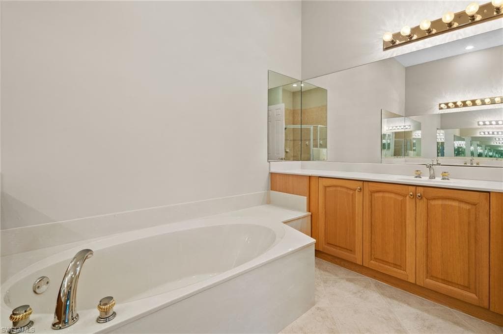 9271 Museo Cir 204, Naples, FL 34114-13