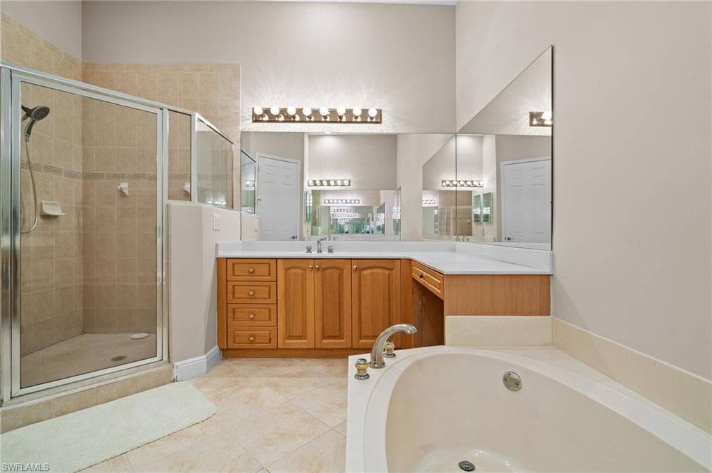 9271 Museo Cir 204, Naples, FL 34114-14