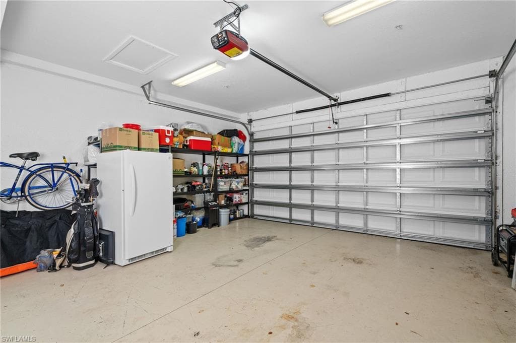 9271 Museo Cir 204, Naples, FL 34114-25