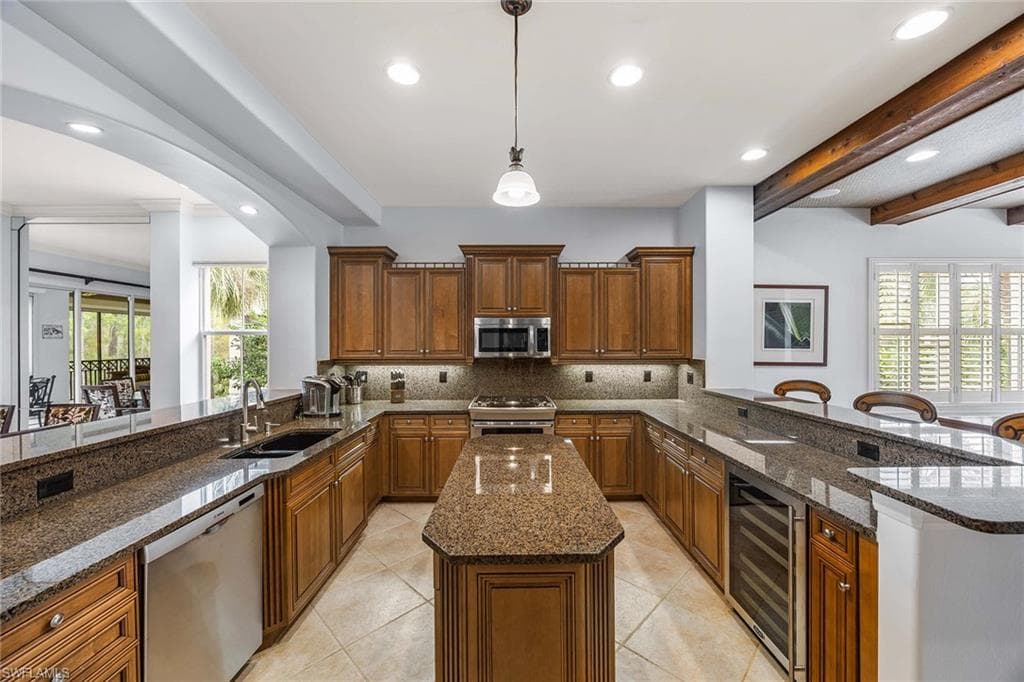 2809 Tiburon Blvd E 2, Naples, FL 34109-11