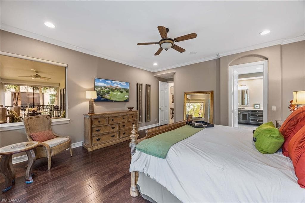 2809 Tiburon Blvd E 2, Naples, FL 34109-26