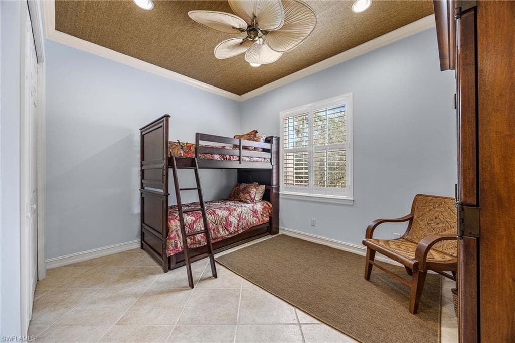 2809 Tiburon Blvd E 2, Naples, FL 34109-29