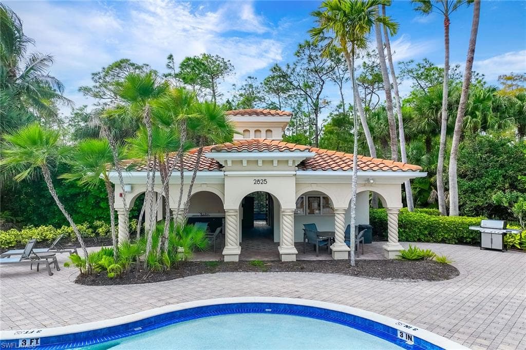 2809 Tiburon Blvd E 2, Naples, FL 34109-40