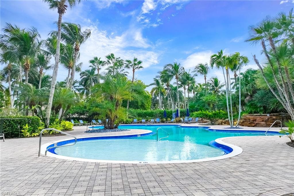 2809 Tiburon Blvd E 2, Naples, FL 34109-41