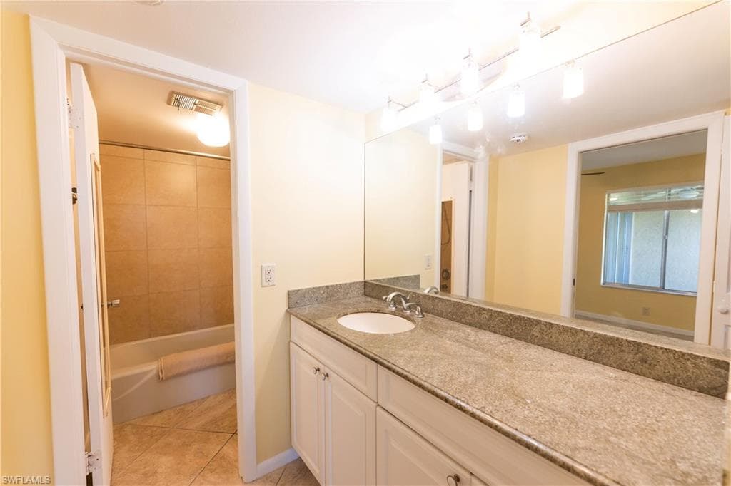 3655 Boca Ciega Dr 306, Naples, FL 34112-9