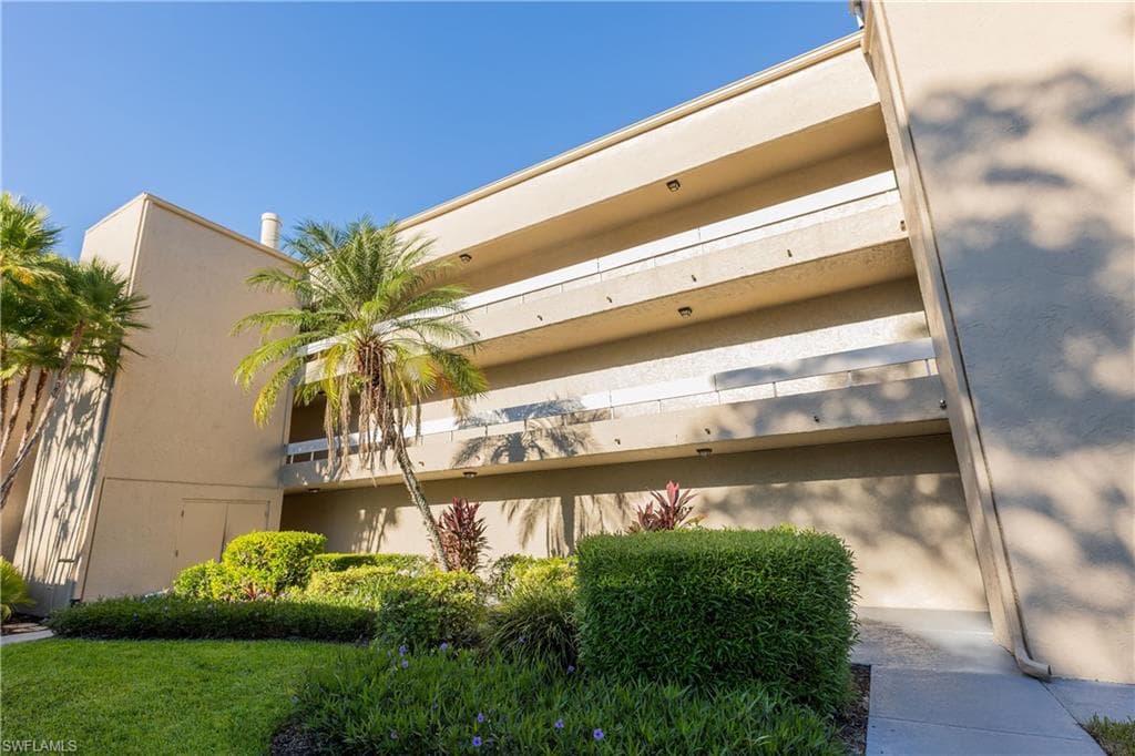 3655 Boca Ciega Dr 306, Naples, FL 34112-16