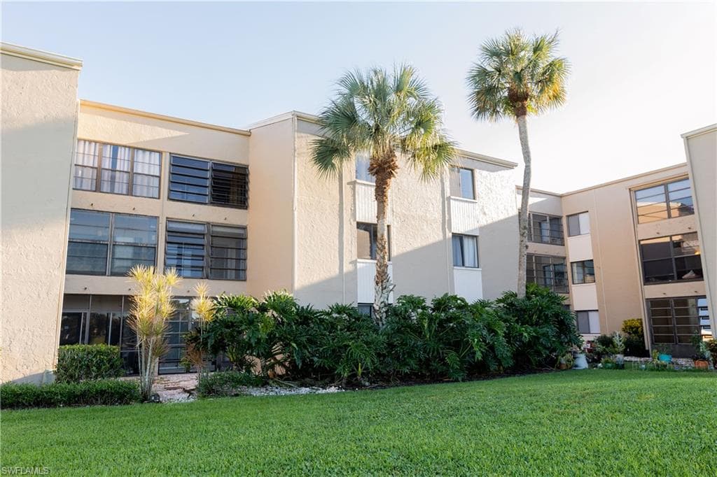 3655 Boca Ciega Dr 306, Naples, FL 34112-17