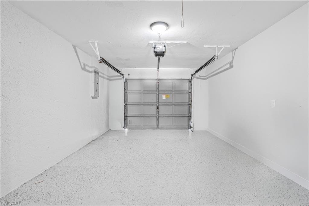 3601 Surfside Blvd, Cape Coral, FL 33914-24