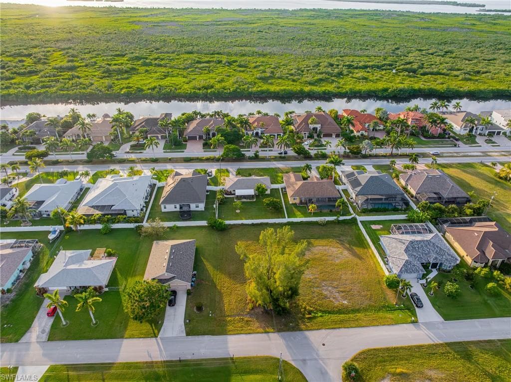 3601 Surfside Blvd, Cape Coral, FL 33914-42