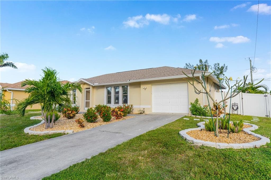 3601 Surfside Blvd, Cape Coral, FL 33914-43
