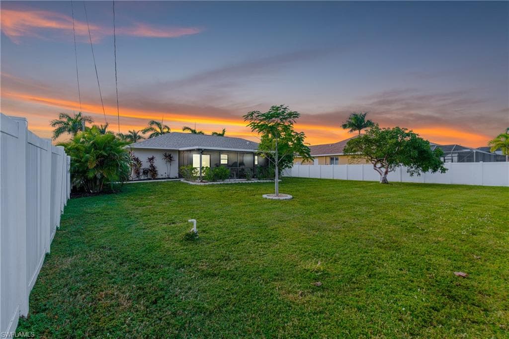 3601 Surfside Blvd, Cape Coral, FL 33914-3