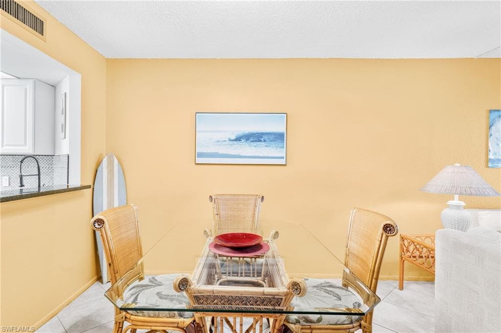 5959 Winkler Rd 114, Fort Myers, FL 33919-10