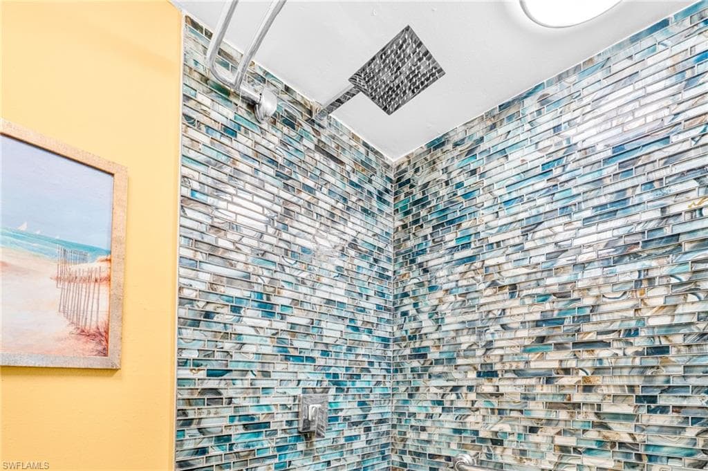 5959 Winkler Rd 114, Fort Myers, FL 33919-15