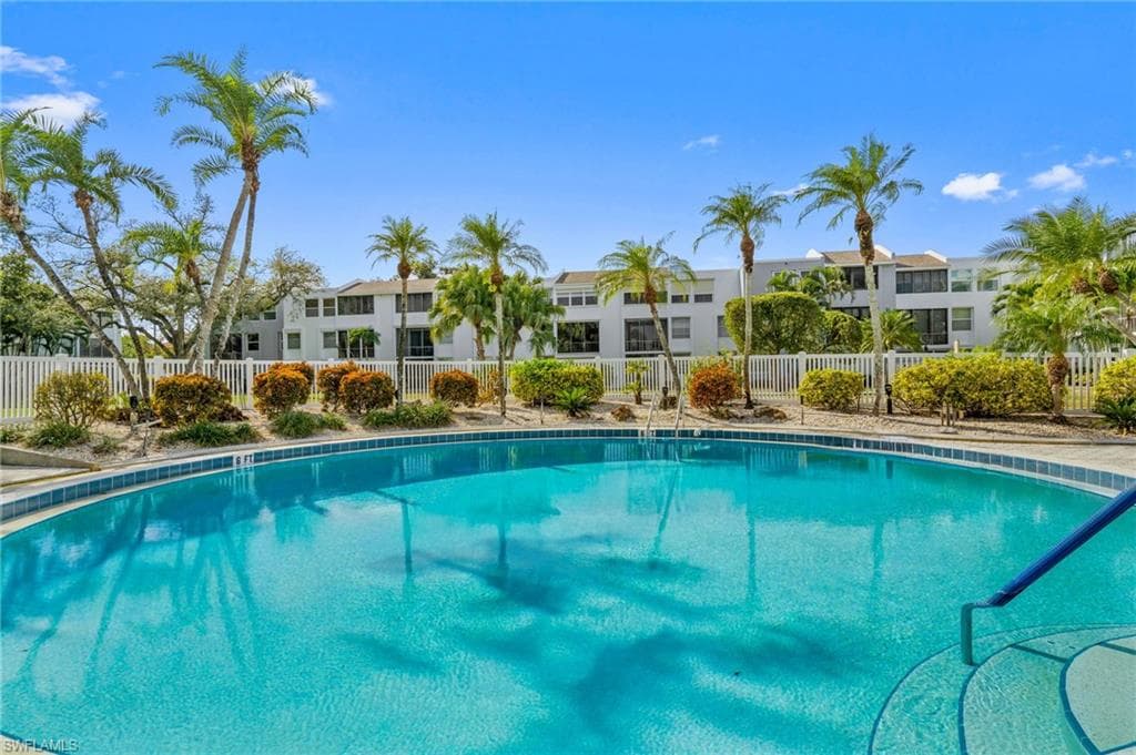 5959 Winkler Rd 114, Fort Myers, FL 33919-20