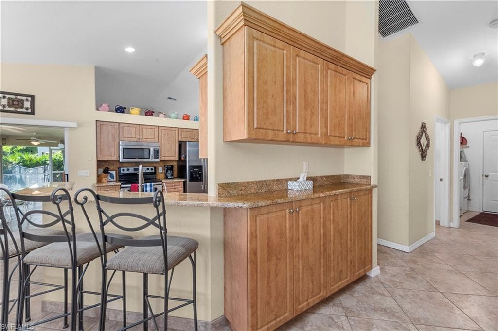 60 25th Ave NW, Naples, FL 34120-17