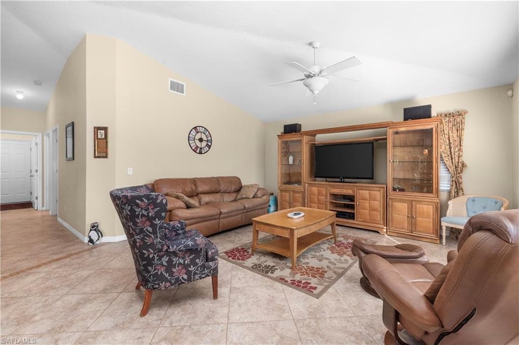 60 25th Ave NW, Naples, FL 34120-19