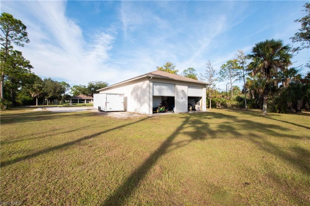 60 25th Ave NW, Naples, FL 34120-38