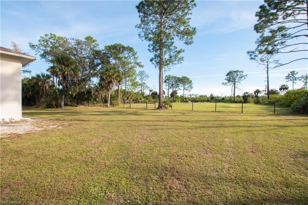 60 25th Ave NW, Naples, FL 34120-41