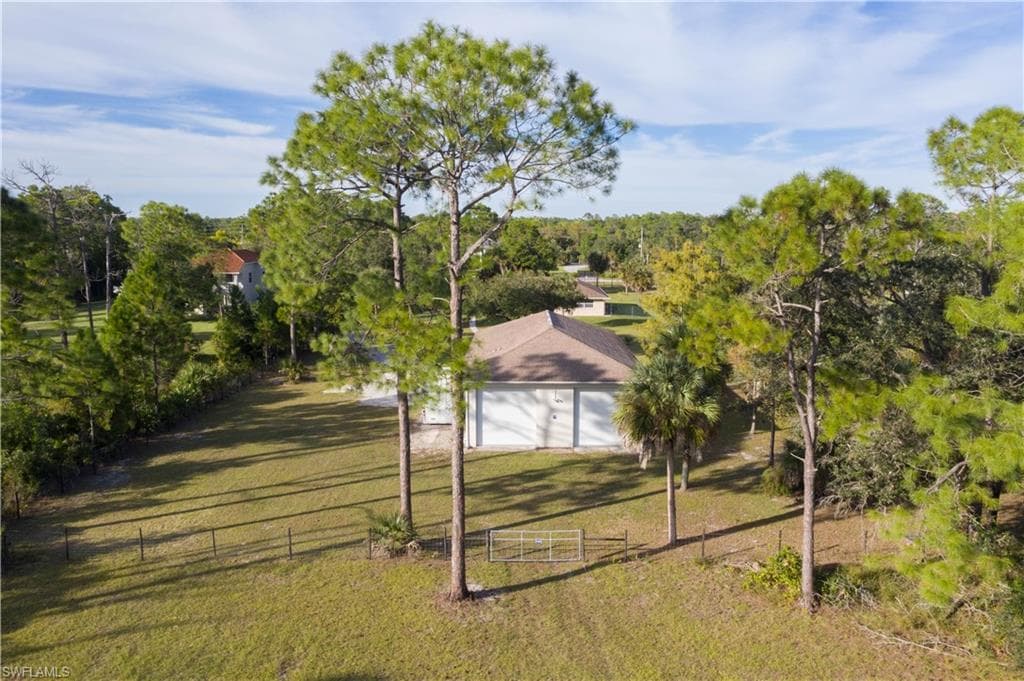 60 25th Ave NW, Naples, FL 34120-42