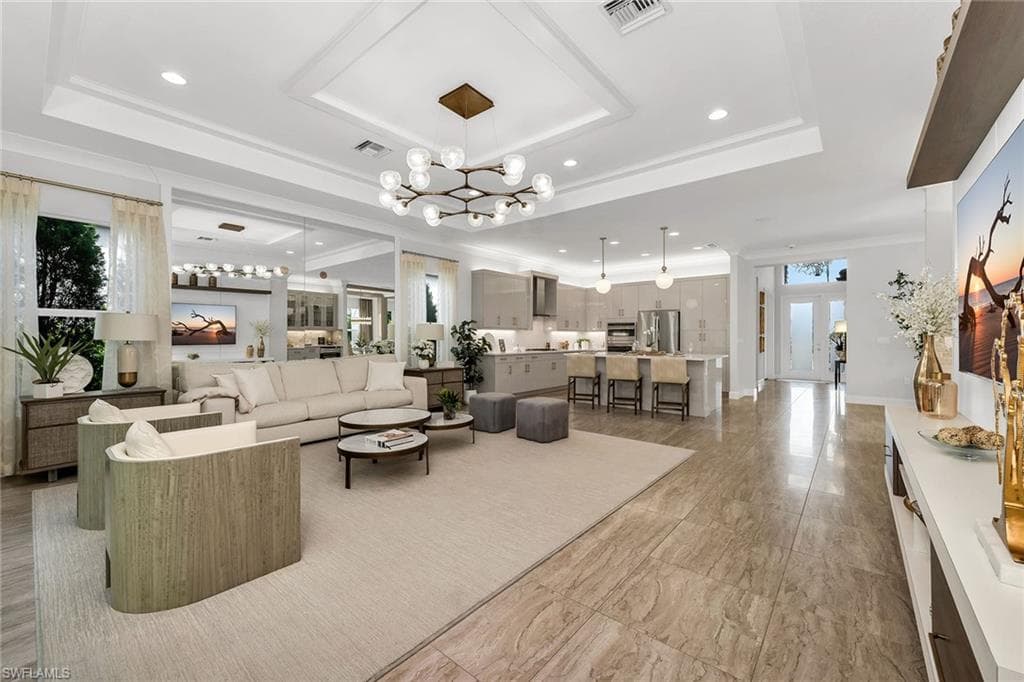 11241 Daphne Ct, Naples, FL 34120-8