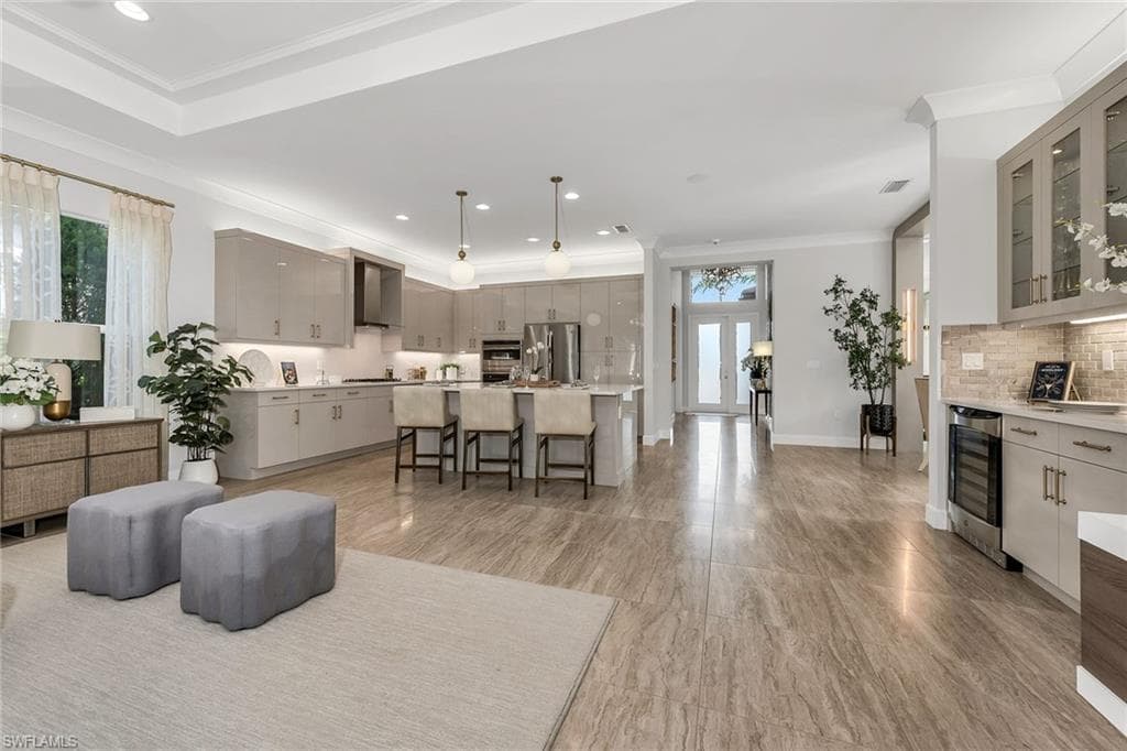 11241 Daphne Ct, Naples, FL 34120-10