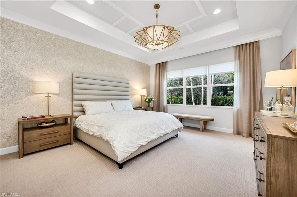 11241 Daphne Ct, Naples, FL 34120-21