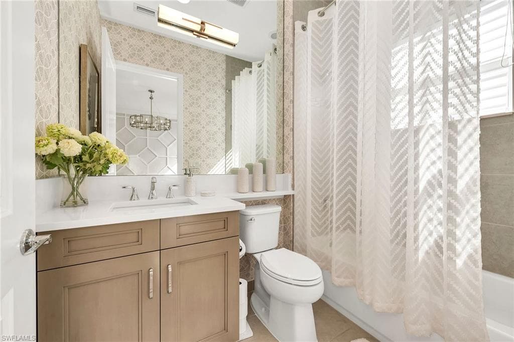 11241 Daphne Ct, Naples, FL 34120-26