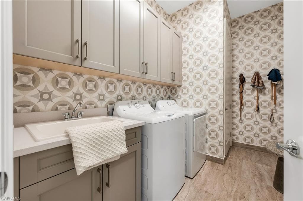 11241 Daphne Ct, Naples, FL 34120-28