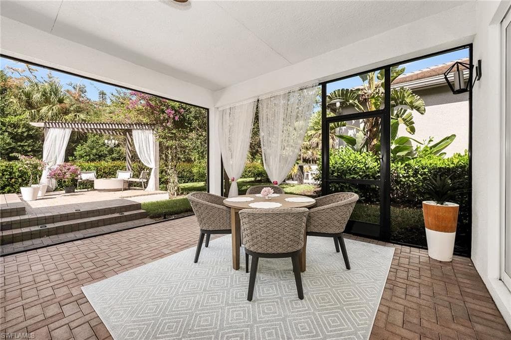 11241 Daphne Ct, Naples, FL 34120-29