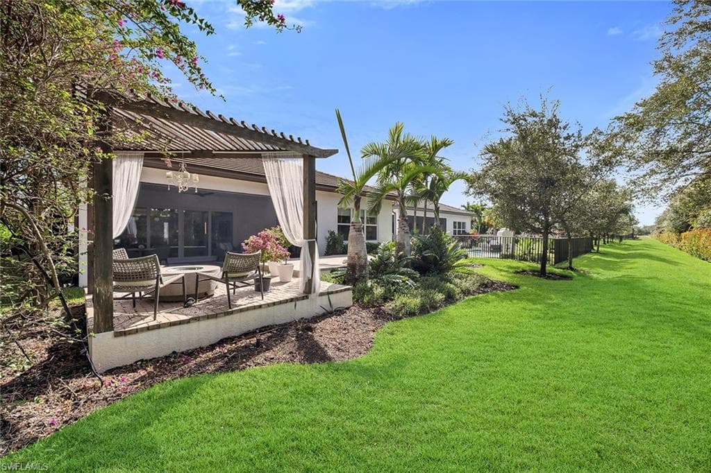 11241 Daphne Ct, Naples, FL 34120-36